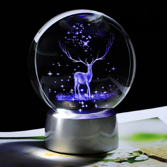 3D Crystal Wapiti Ball Glass Reindeer Globe with Chargeable LED Base Home Decor Sphere Ornament Christmas Decoration Ball